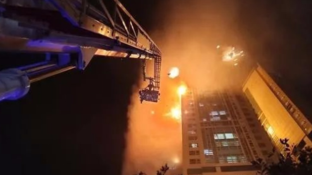 消防知識(shí) 丨 全樓在燃燒！33層建筑深夜起火，高層火災(zāi)到底該如何逃生？